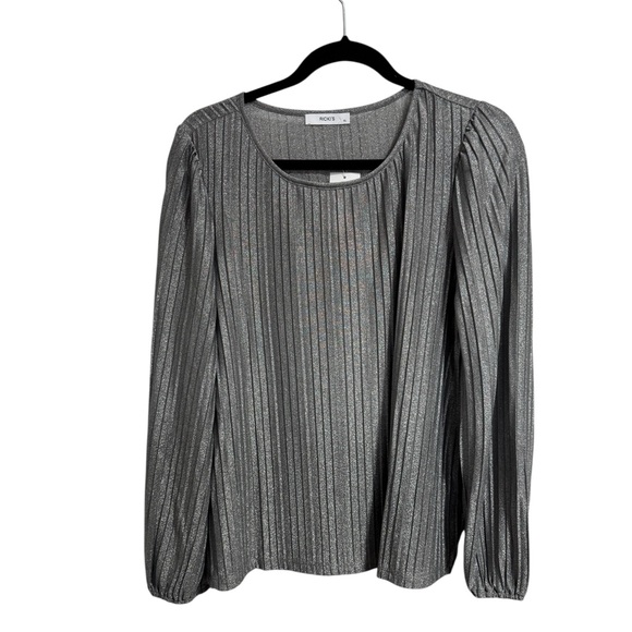 Ricki's Metallic Gray Pleated Top - Picture 3 of 10